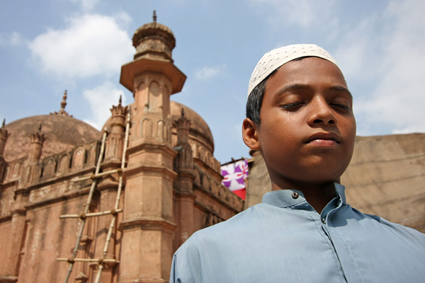 boy at Mohammed Mirdha's Mosque