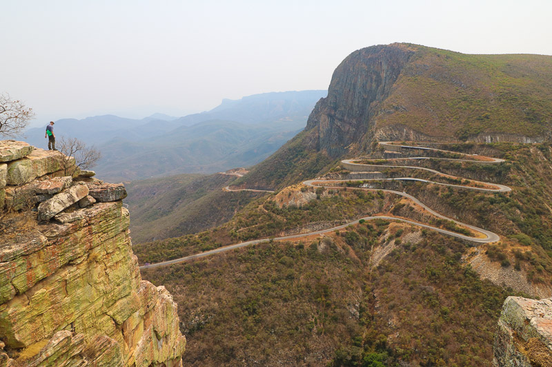 Serra da Leba Pass (1845 m)
