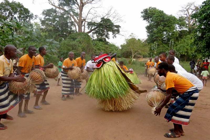 Mask Dancing