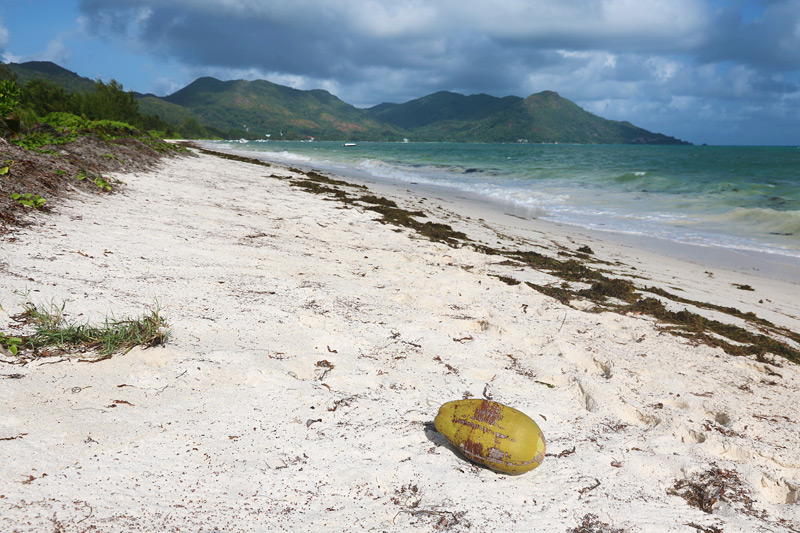 South coast of Praslin