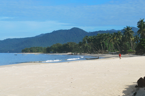 Tokeh beach in Sierra Leone