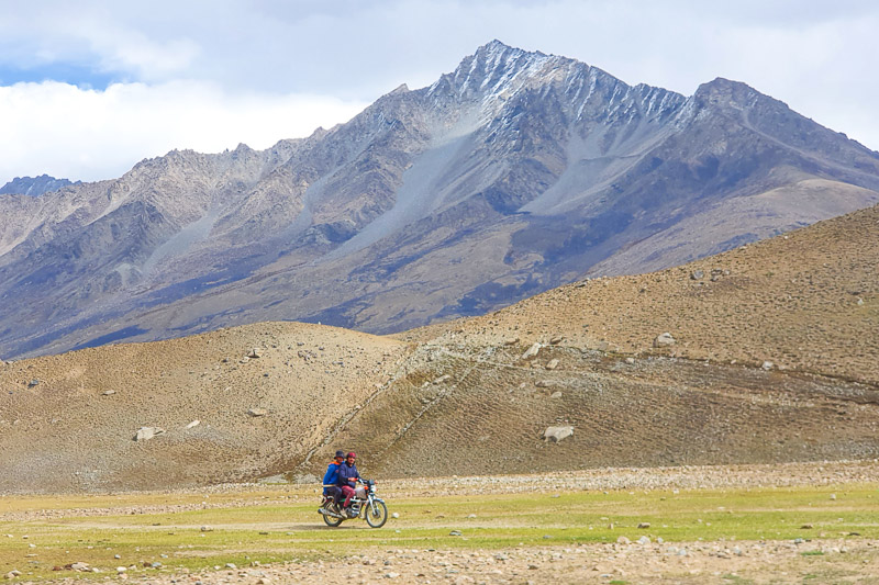 Shandur Pass (3,738 m)