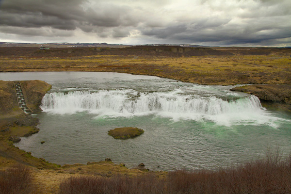Faxi Waterfall (Vatnsleysufoss)