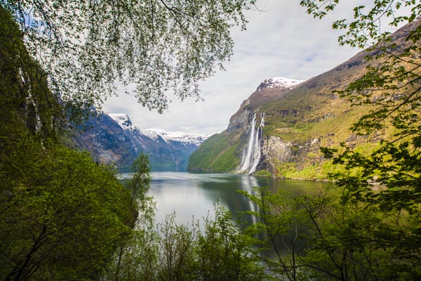 Seven Sisters Waterfall