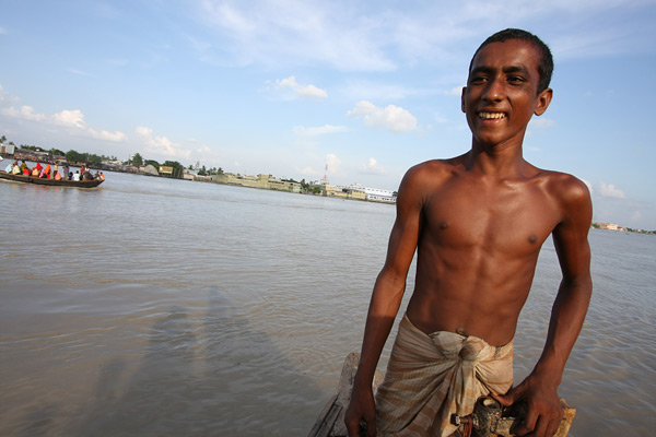 boat boy in Khulna