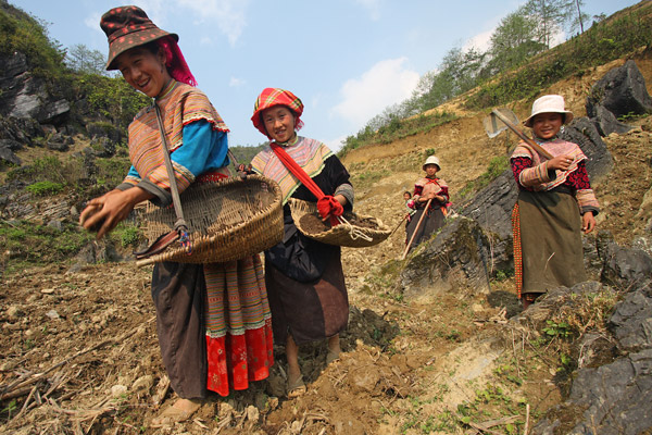H'mong hill tribe girls
