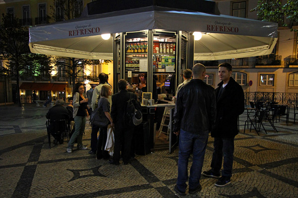 Luis de Camoes Square
