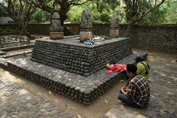 Makam Selaparang
