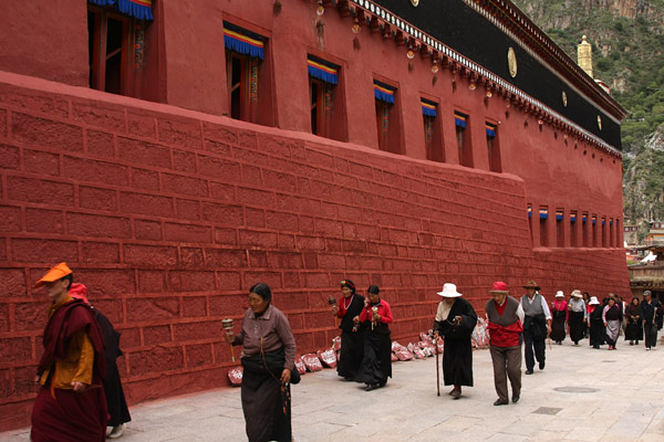 Dege printing monastery