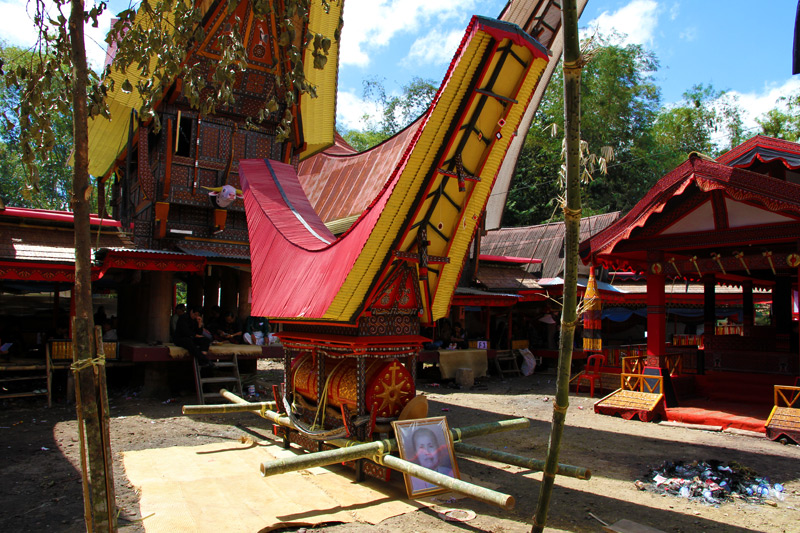 Tana Toraja funeral