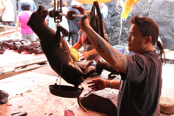 Tomohon Market
