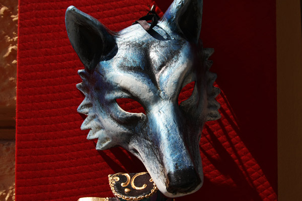 Wolf mask